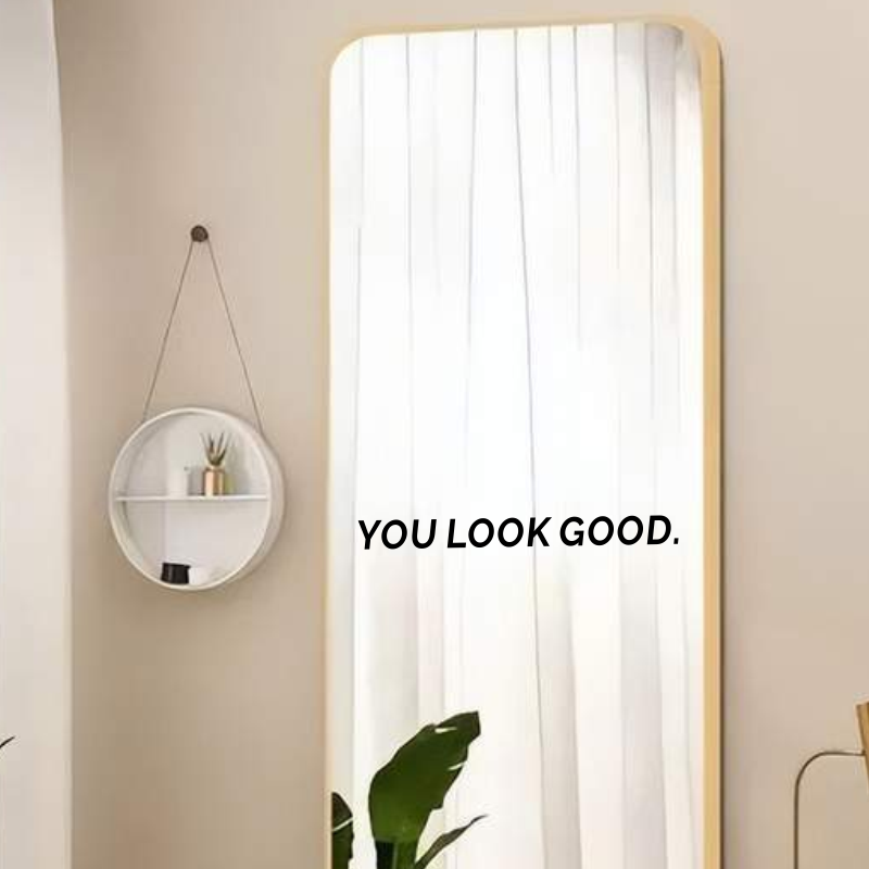 Adesivo de Espelho 'Você Está  - Home Goods Bathroom Mirrors avaliação e preço